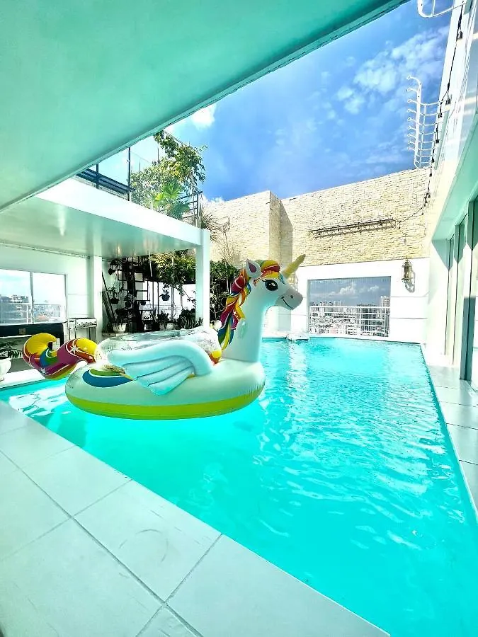 Apartment White Penthouse-Rooftop Pool Private -Central City Ho Chi Minh City