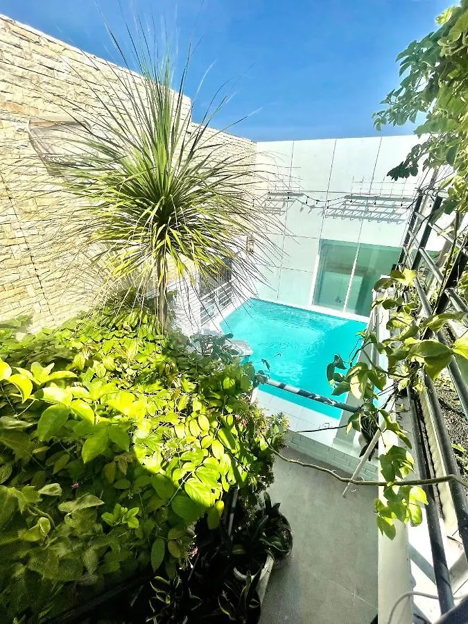 Apartment White Penthouse-Rooftop Pool Private -Central City Ho Chi Minh City Vietnam