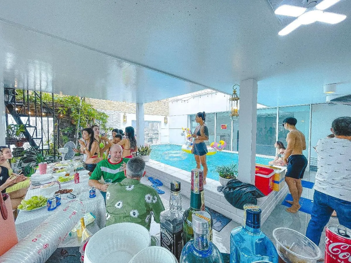 Apartment White Penthouse-Rooftop Pool Private -Central City Ho Chi Minh City