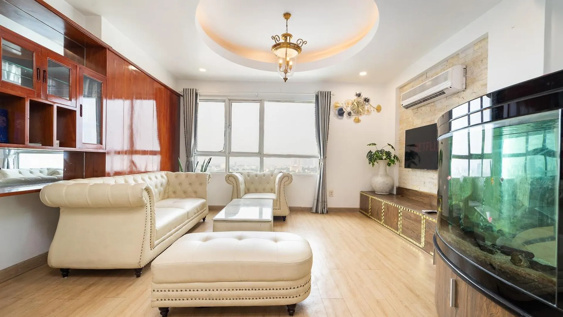 Apartment White Penthouse-Rooftop Pool Private -Central City Ho Chi Minh City